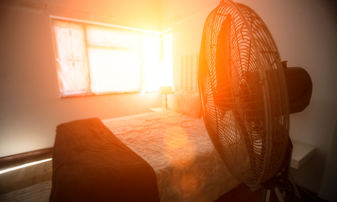 Fan cooling very hot room